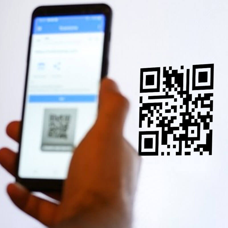 phone scanning qr code